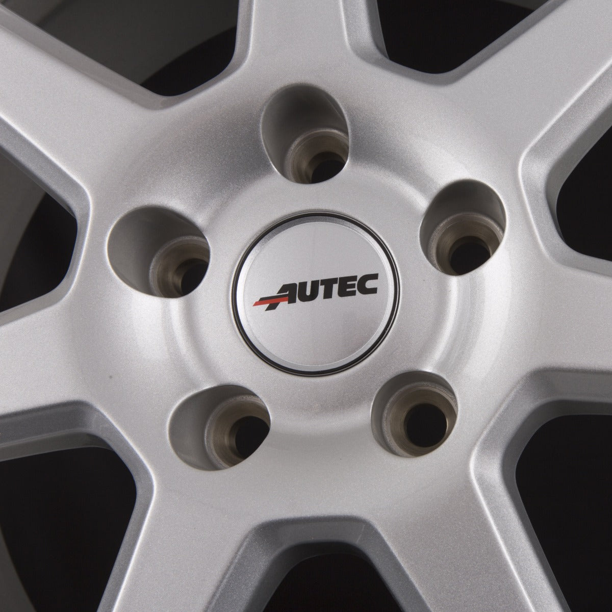Autec Typ TE - Tallin ECE brillantsilber lackiert Alufelge 7.5x17 Zoll ET46 LK 5x114.3 ML67.1 – Bild 7
