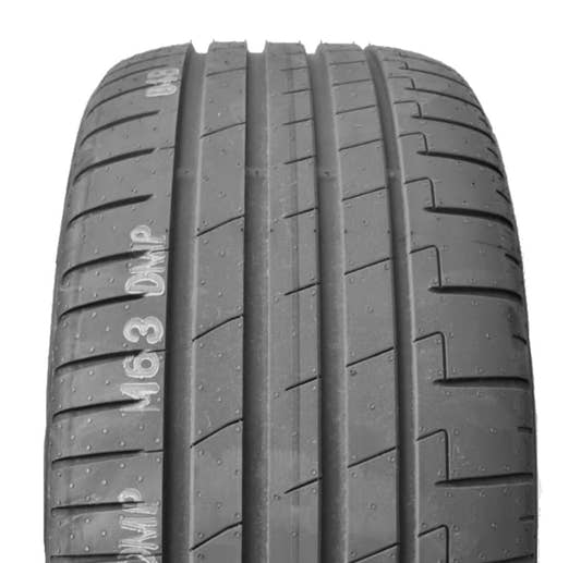 Pirelli P Zero E (*) XL Elect 275/35 R22 104Y – Bild 3