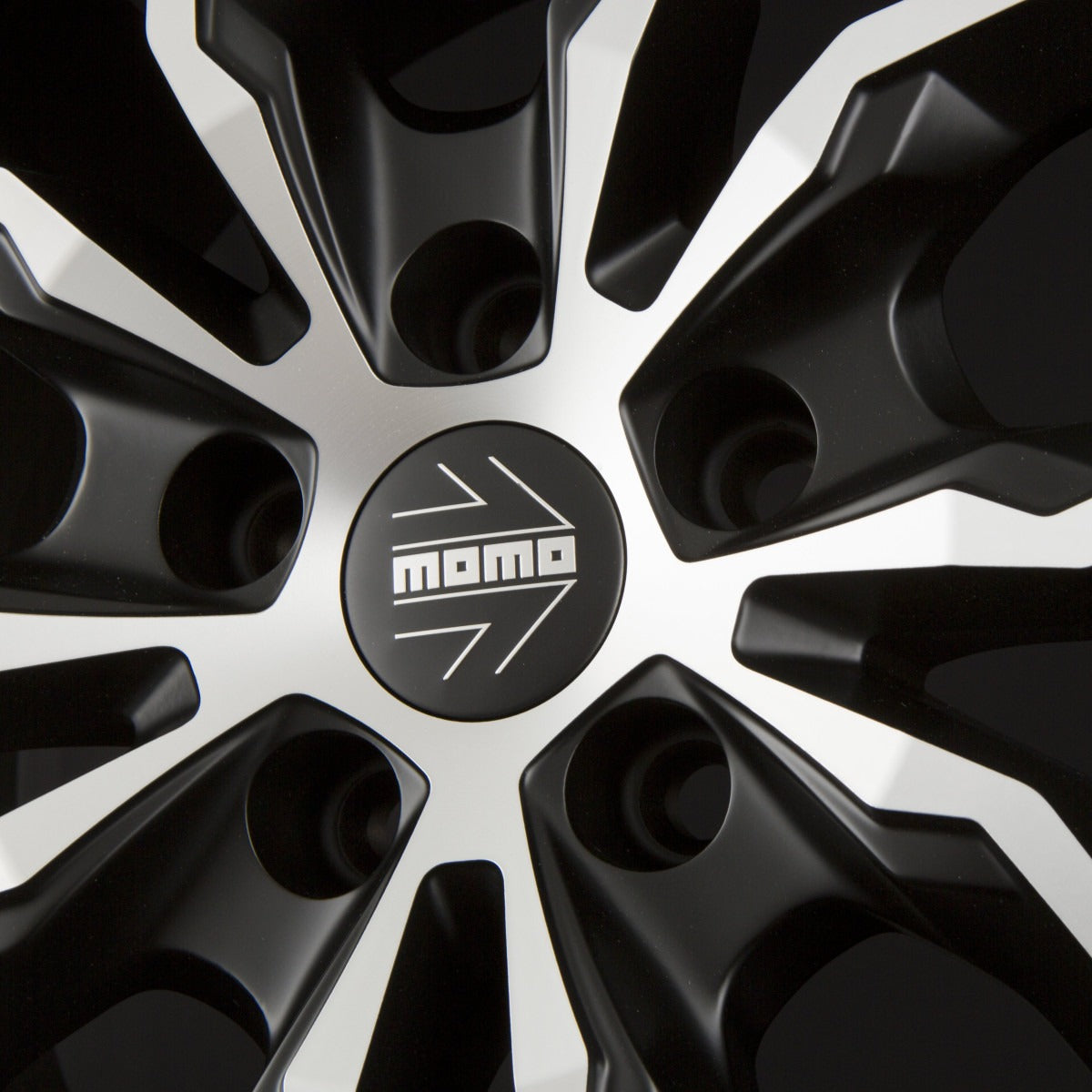 Momo Spider matt black diamond cut Alufelge 9.5x19 Zoll ET35 LK 5x112 ML79.6 – Bild 7