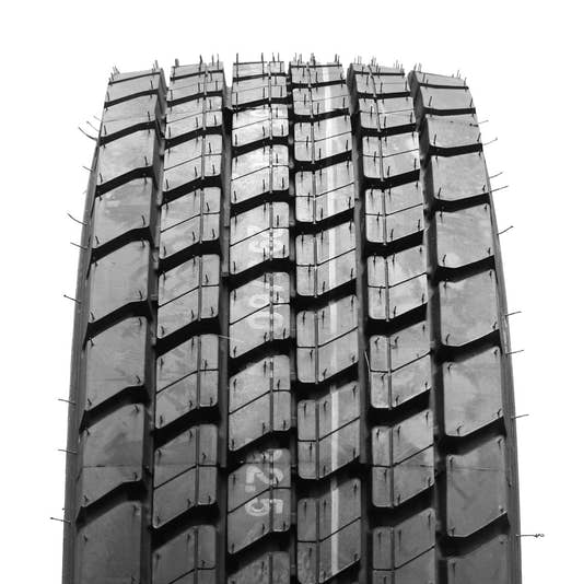 Kumho RD50 215/75 R17.5 126M – Bild 2