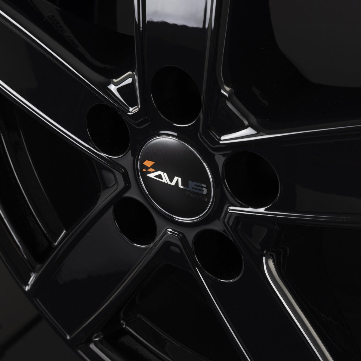 Avus Racing AC-V51 Black Alufelge 7.5x18 Zoll ET38 LK 5x114.3 ML66.1 – Bild 3