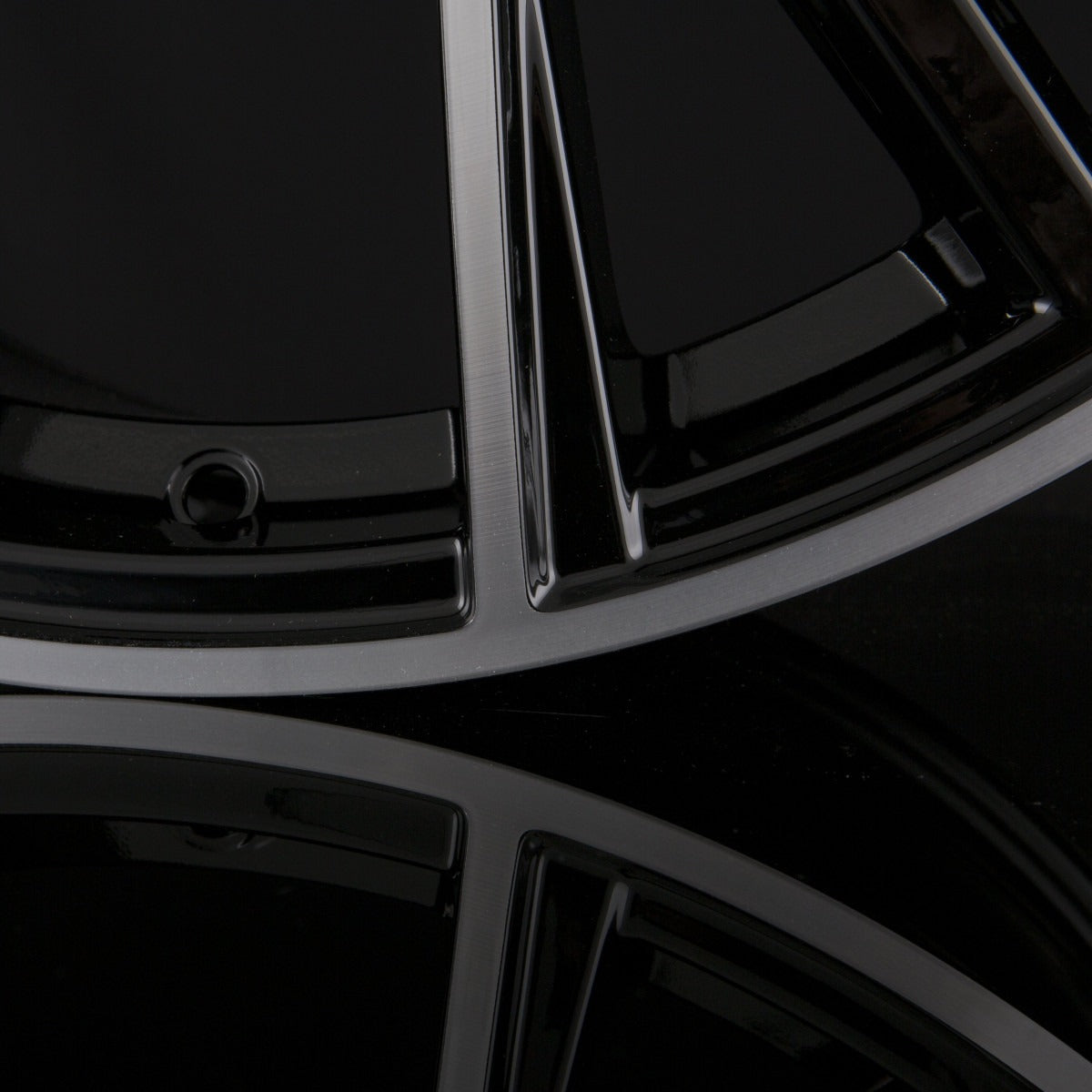 Avus Racing AF18 Black Polished Alufelge 9x20 Zoll ET25 LK 5x112 ML66.6 – Bild 7