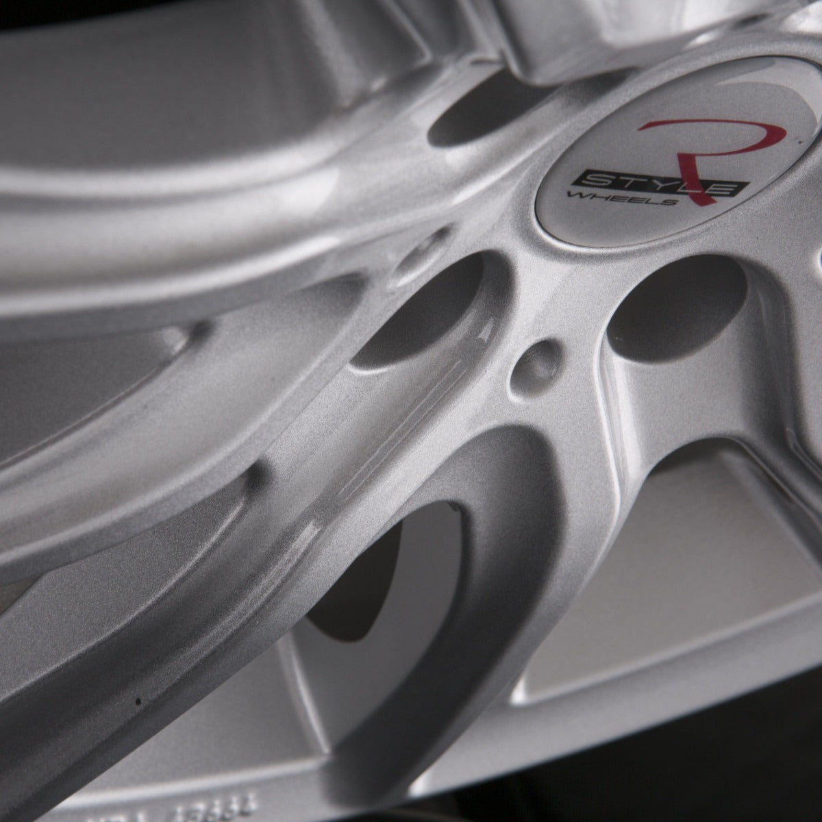 R-Style Wheels SR13 silver Alufelge 6.5x16 Zoll ET38 LK 5x114.3 ML70.4 – Bild 4