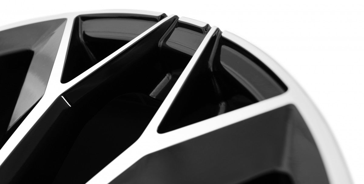 AEZ Leipzig black polished 9.5x21 ET42 - LK5/112 ML70.1