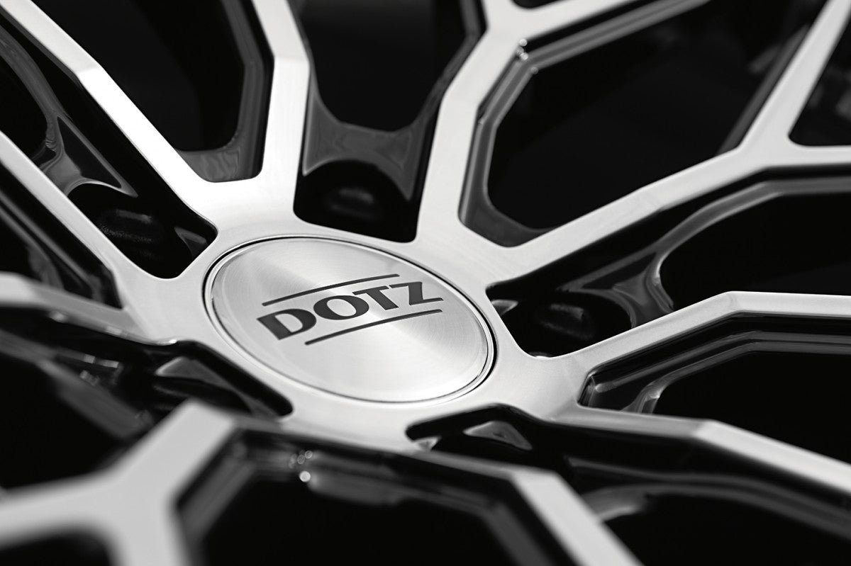 Dotz Suzuka black polished Alufelge 8x19 Zoll ET27 LK 5x112 ML66.6 – Bild 6