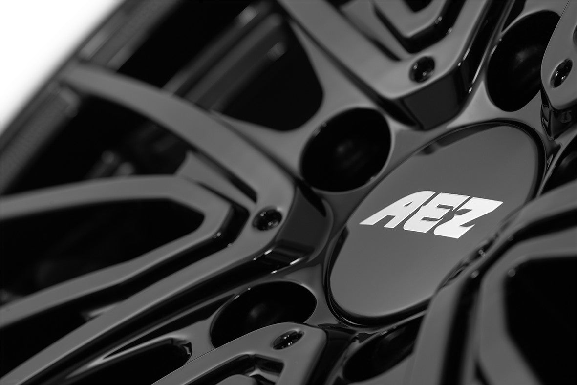 AEZ Berlin black/polished lip 7.5x19 ET49 - LK5/112 ML66.6