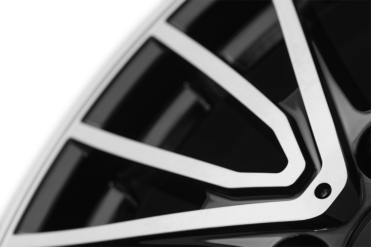 AEZ Berlin black/polished 7.5x18 ET53 - LK5/112 ML66.6