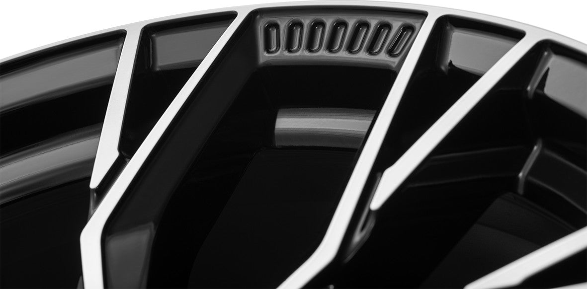 AEZ Toronto black/polished 8.5x20 ET40 - LK5/112 ML66.6