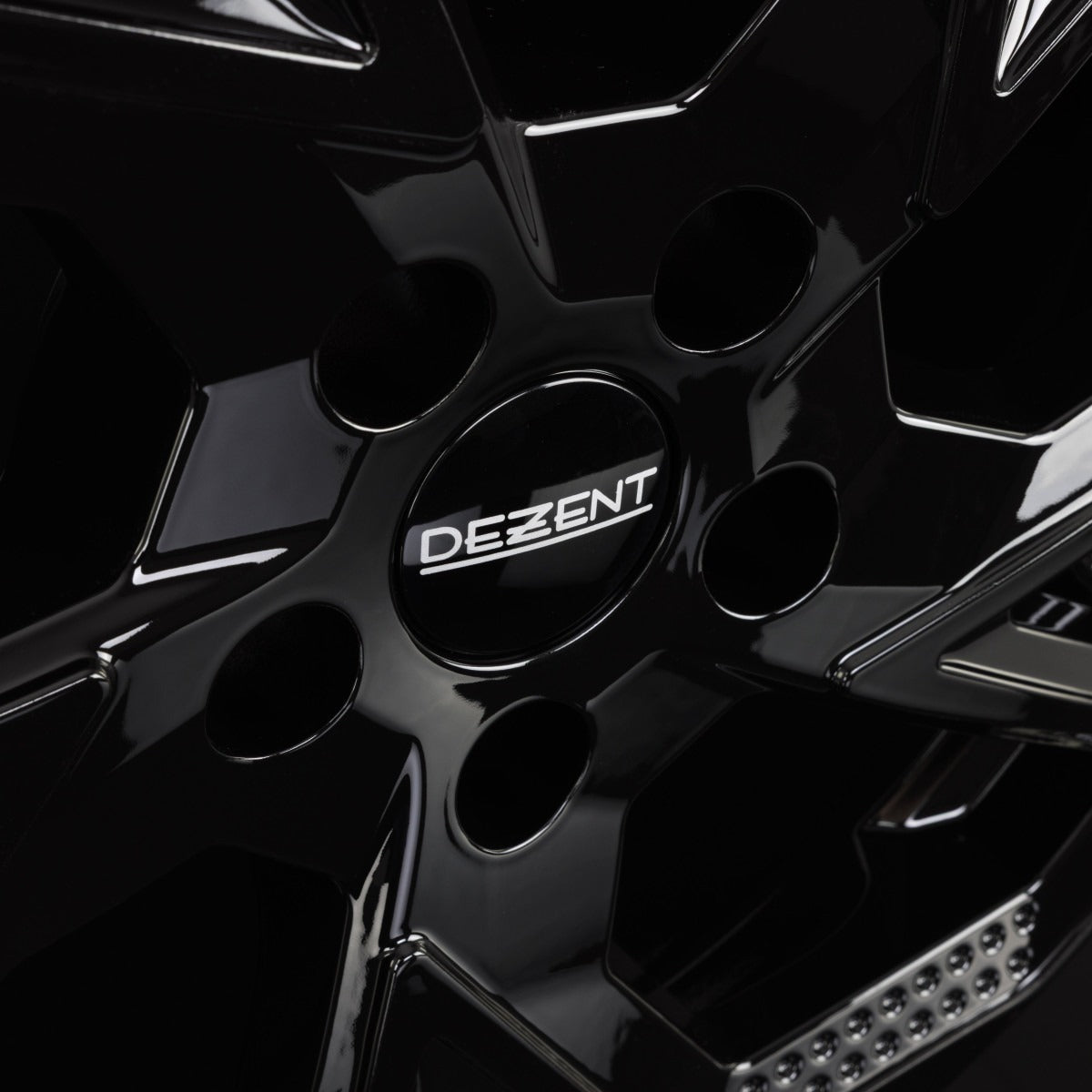 Dezent AP black Alufelge 7x17 Zoll ET47.5 LK 5x108 ML63.4 – Bild 8