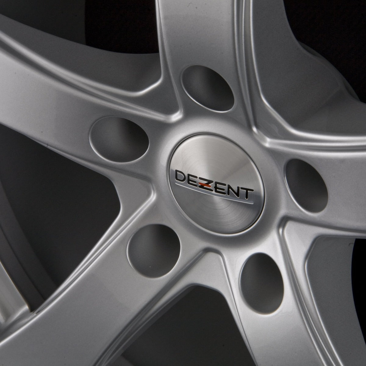 Dezent RE Silber Alufelge 7x17 Zoll ET48 LK 5x108 ML70.1 – Bild 3