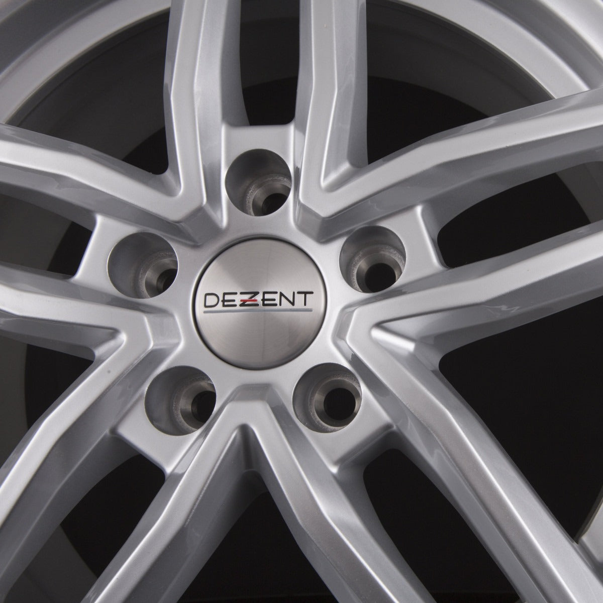 Dezent TR silver Alufelge 7x17 Zoll ET47 LK 5x112 ML66.6 – Bild 8