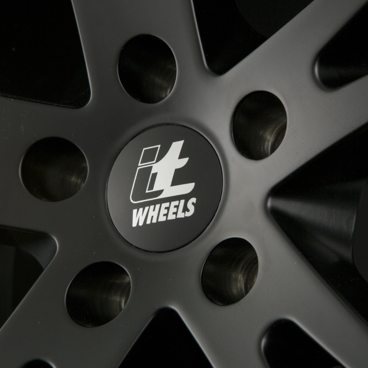 itWheels Michelle matt black Alufelge 7.5x17 Zoll ET45 LK 5x112 ML66.5 – Bild 7