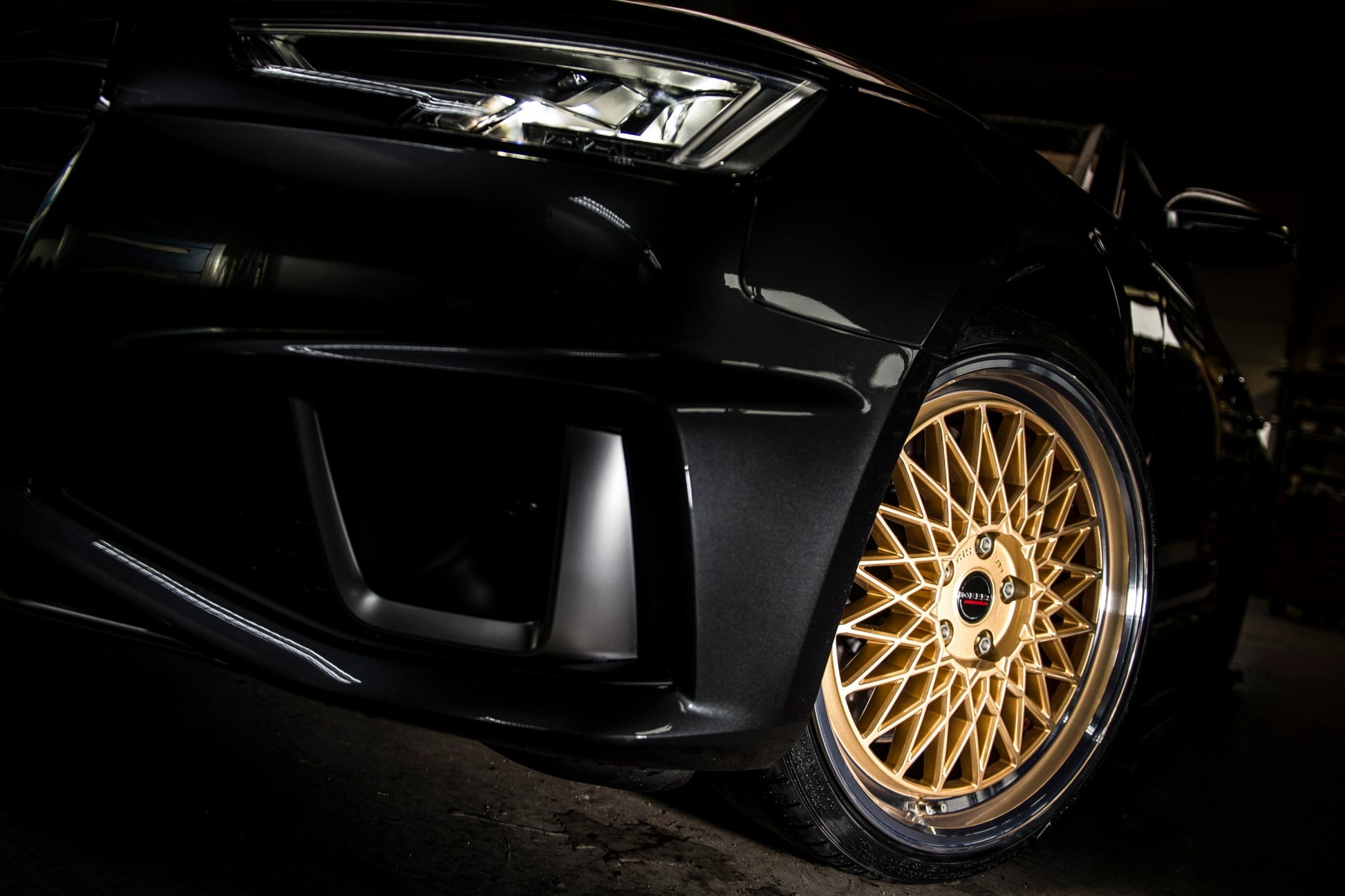 Borbet B gold rim polished 8.5x19 ET40 - LK5/114.3 ML72.5