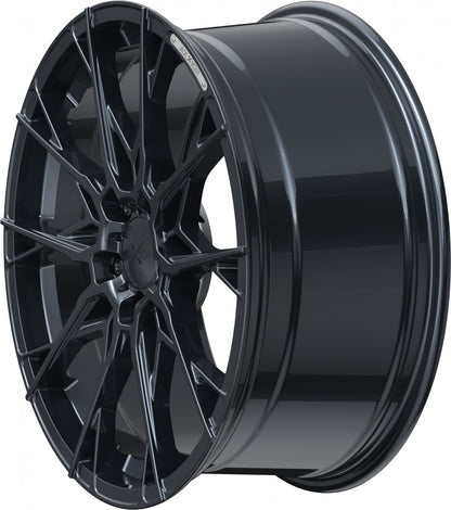 Axxion X1 smoke brushed aluminiumsilber 8.5x19 ET35 - LK5/112 ML72.6