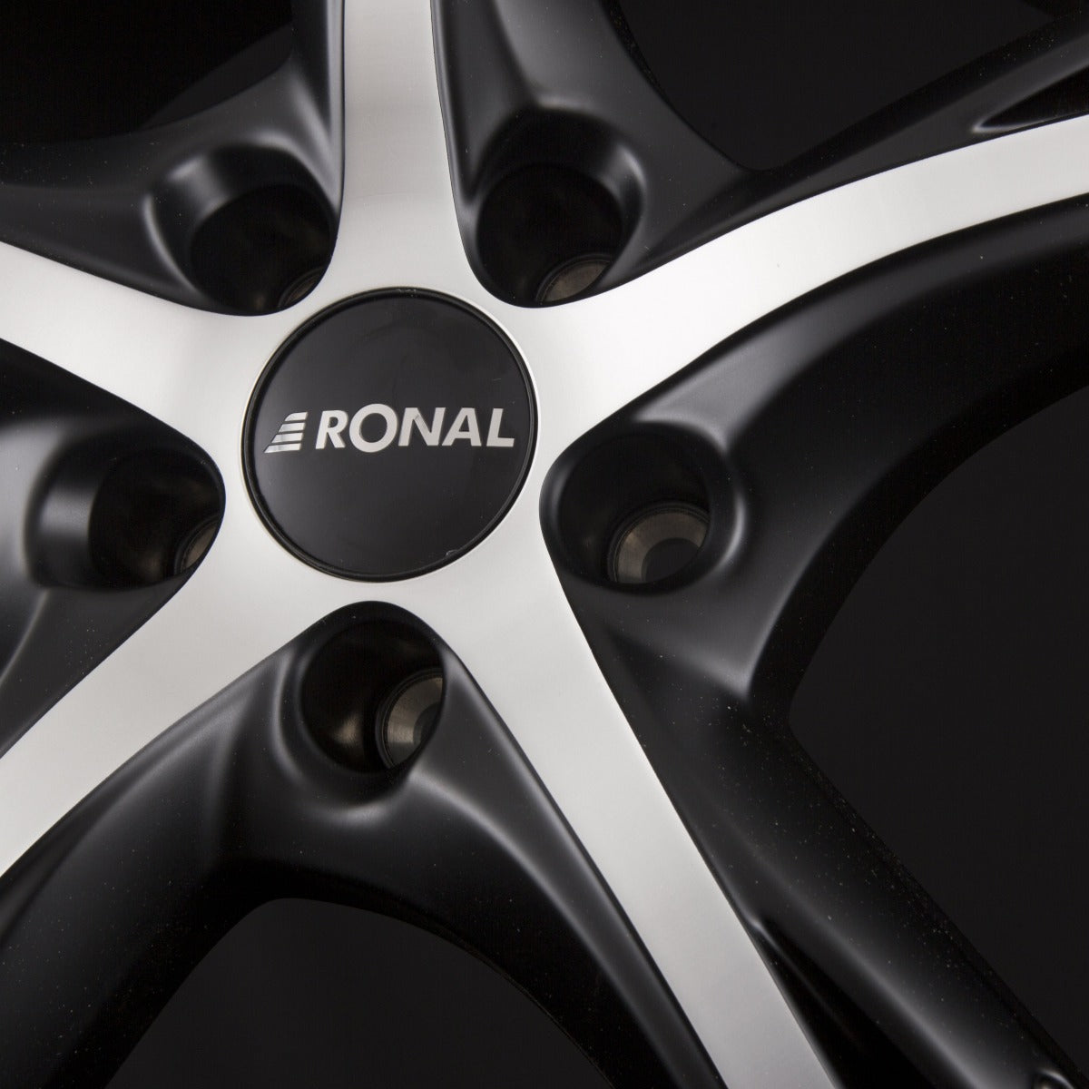 Ronal R62 jetblack-matt-frontkopiert Alufelge 8x19 Zoll ET50 LK 5x112 ML76 – Bild 6