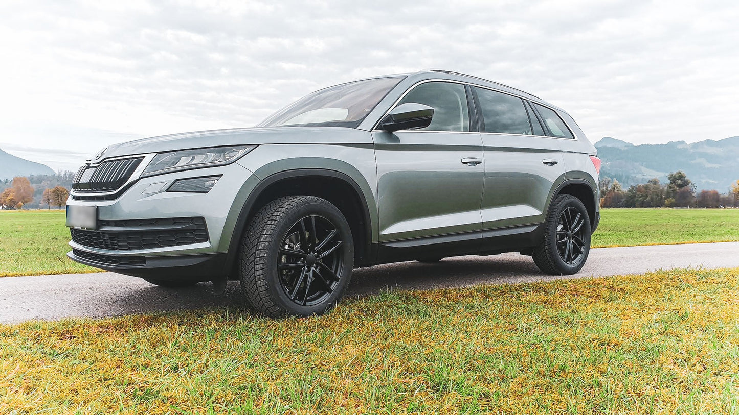 Rial X10 racing-schwarz Alufelge 8x18 Zoll ET30 LK 5x112 ML66.5 – Bild 8