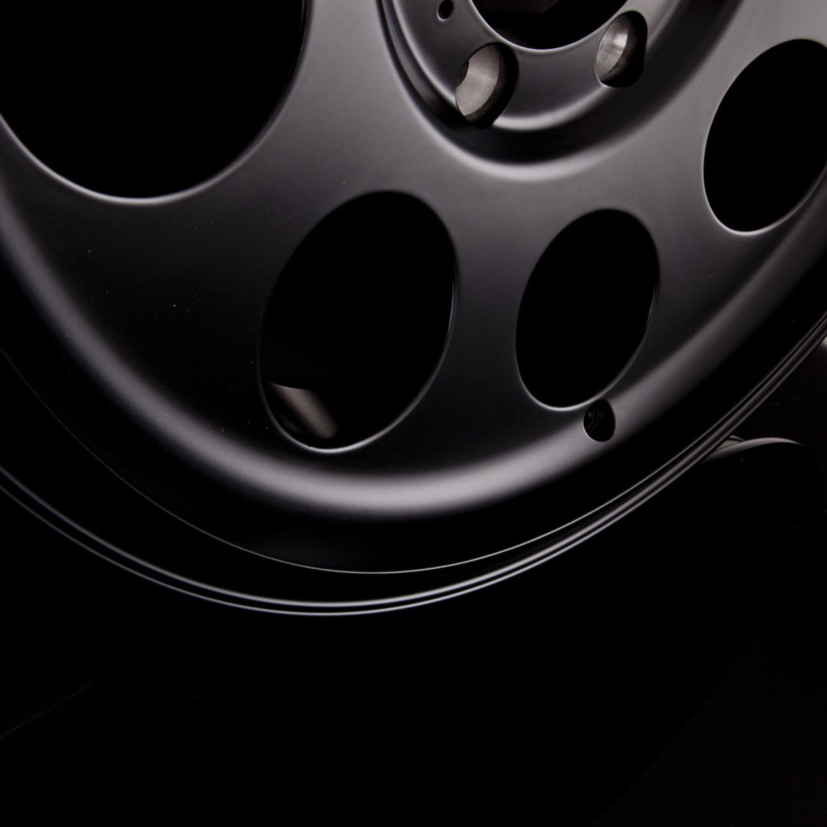 DELTA 4x4 Klassik Black Matt Alufelge 8x17 Zoll ET25 LK 6x139.7 ML67.1 – Bild 5