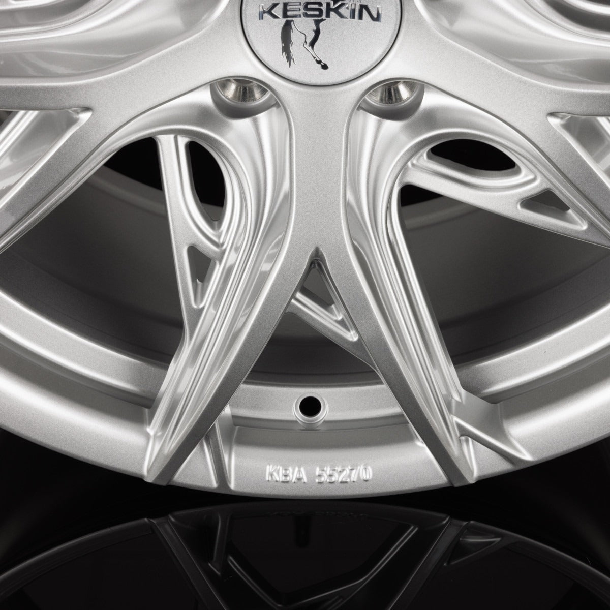 Keskin KT24C Thunder silver painted Alufelge 8.5x19 Zoll ET35 LK 5x114.3 ML72.6 – Bild 7