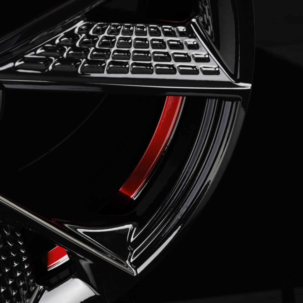 MAM RS6 black painted red inside Alufelge 8.5x20 Zoll ET45 LK 5x114.3 ML72.6 – Bild 7
