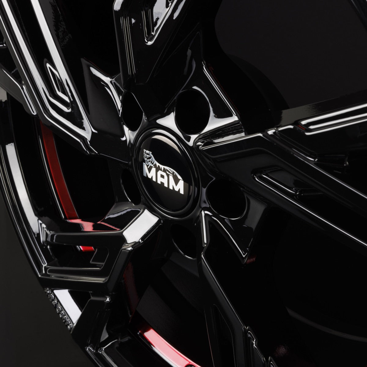 MAM RS5 black painted red inside Alufelge 8.5x20 Zoll ET35 LK 5x114.3 ML72.6 – Bild 5