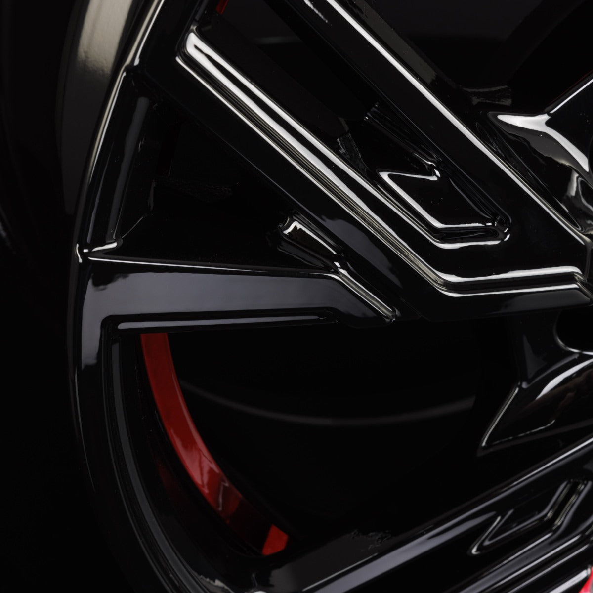 MAM RS5 black painted red inside Alufelge 8.5x20 Zoll ET35 LK 5x114.3 ML72.6 – Bild 7