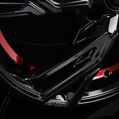MAM RS5 black painted red inside Alufelge 8x18 Zoll ET45 LK 5x114.3 ML72.6 – Bild 6