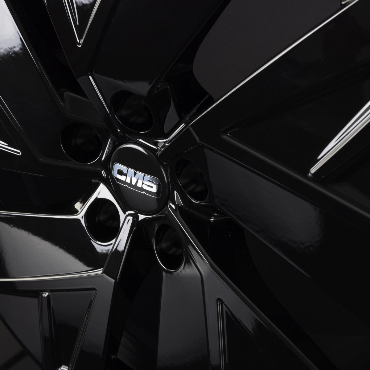 CMS C32-Aero complete black gloss Alufelge 7.5x18 Zoll ET50 LK 5x112 ML57.1 – Bild 6