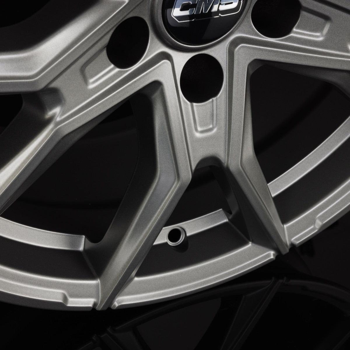 CMS C33 titanium matt Alufelge 8x18 Zoll ET40 LK 5x112 ML66.5 – Bild 8