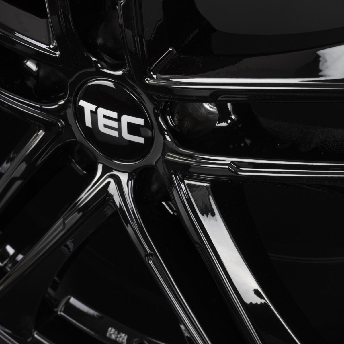 TEC Speedwheels AS4 black glossy Alufelge 8x19 Zoll ET40 LK 5x114.3 ML72.5 – Bild 5