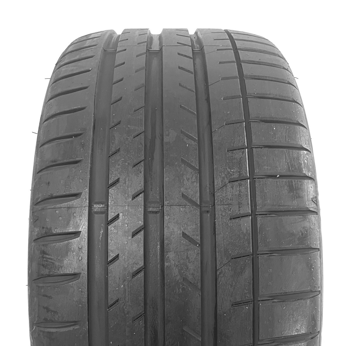 Falken Azenis RS820 XL 225/45 R19 96Y – Bild 4