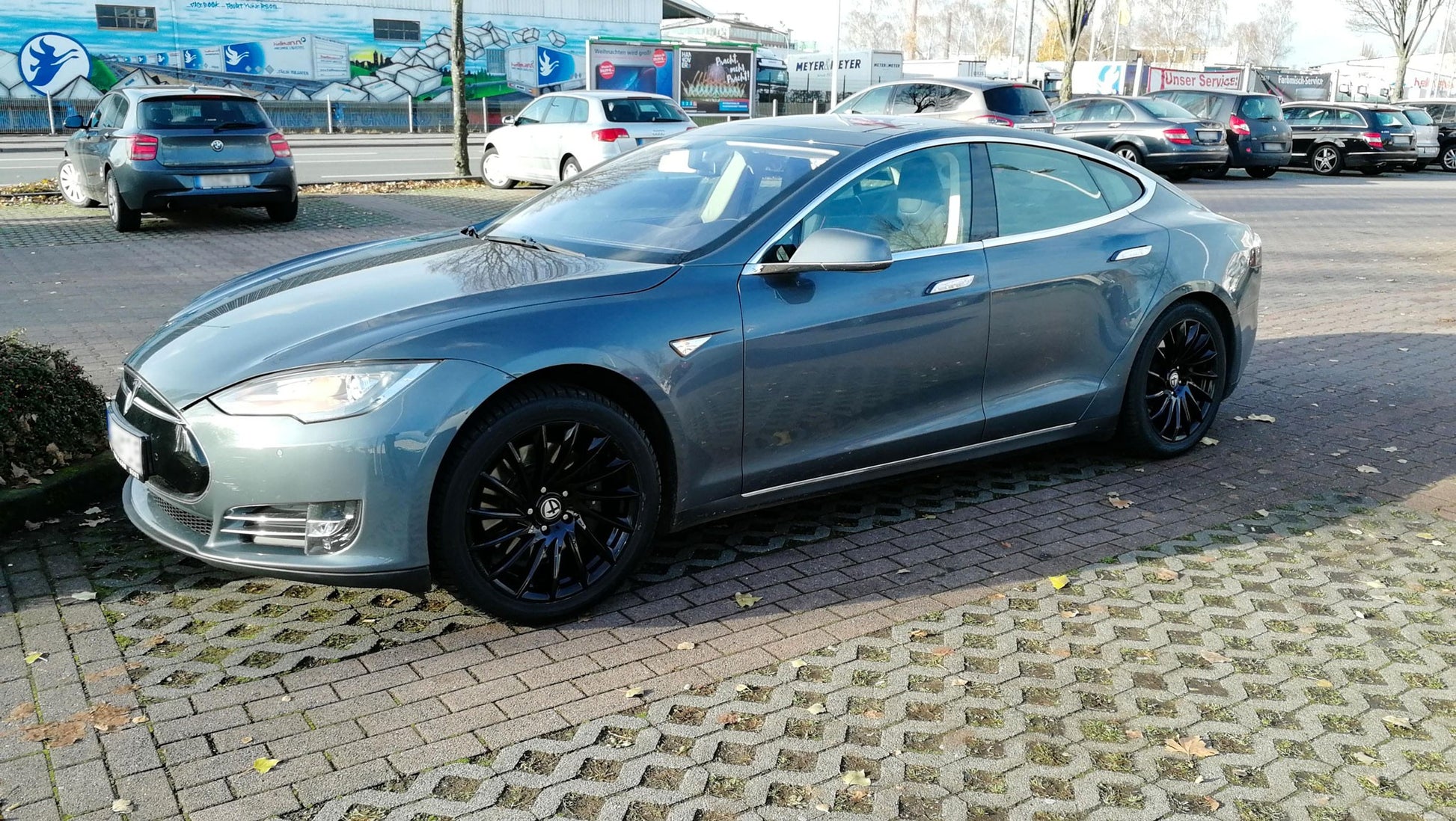 Tomason TN16 black painted 8.5x19 ET45 - LK5/112 ML72.6