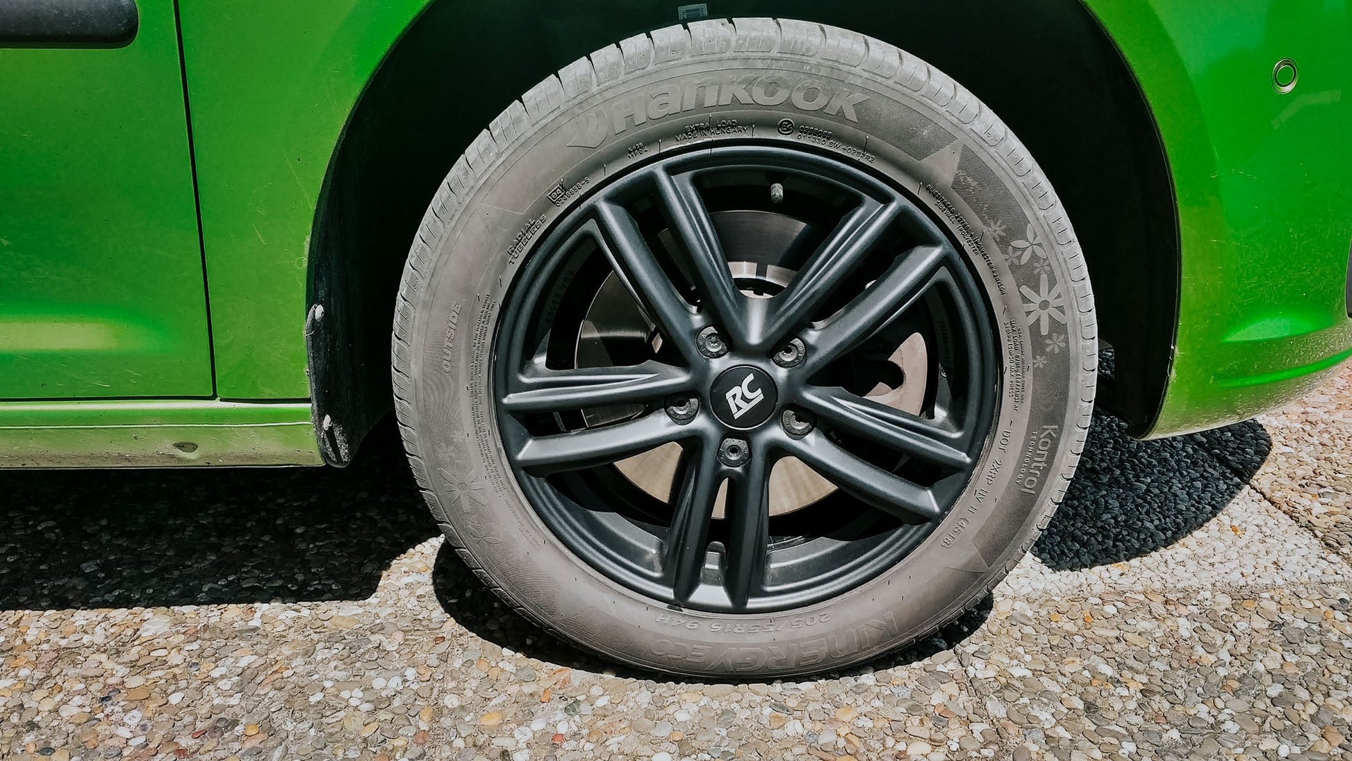 RC-Design RC27 schwarz-matt lackiert Alufelge 6.5x16 Zoll ET44 LK 5x112 ML57.1 – Bild 3