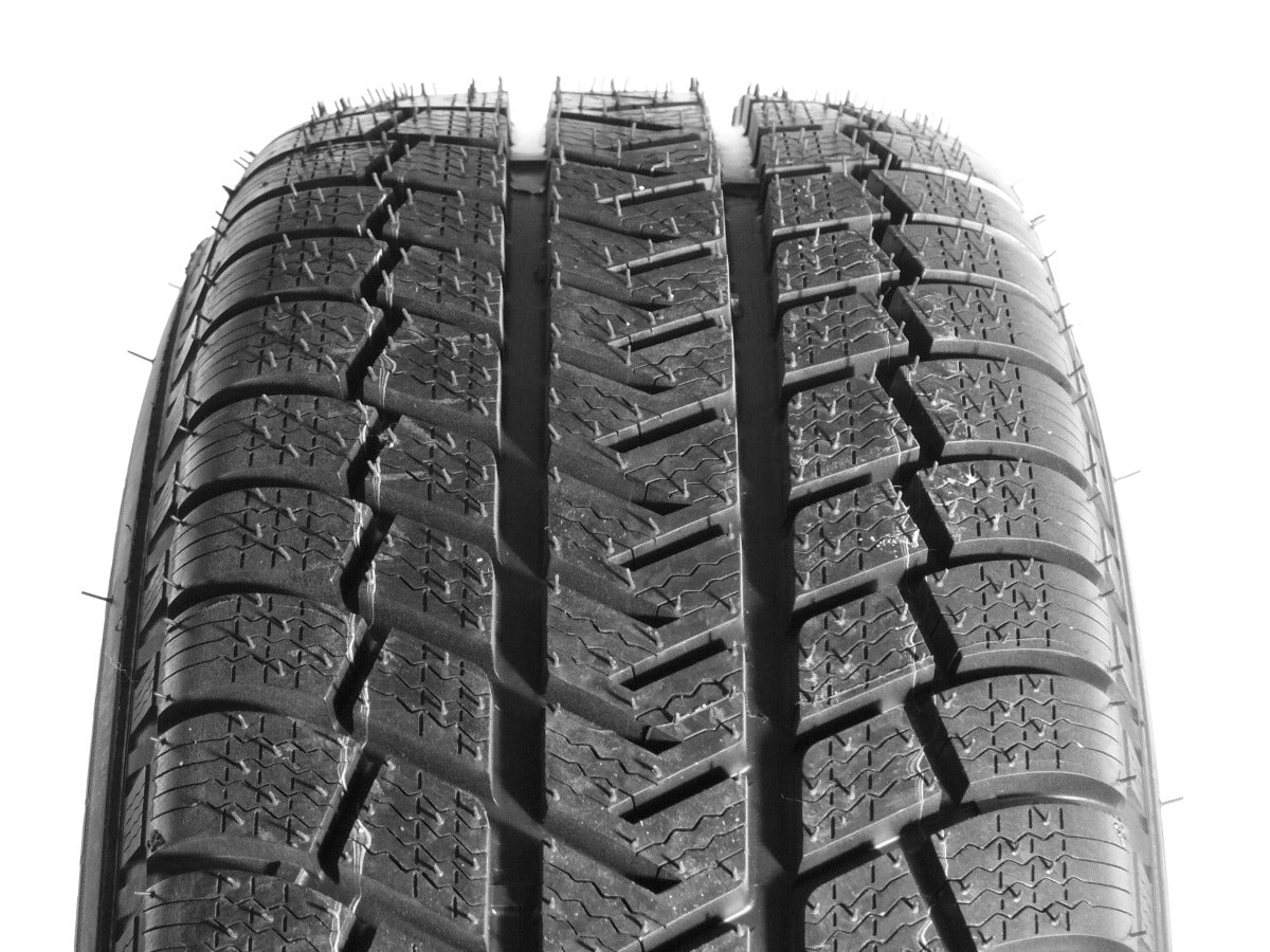 Targum Snow Suver 2 215/60 R17 96T runderneuert