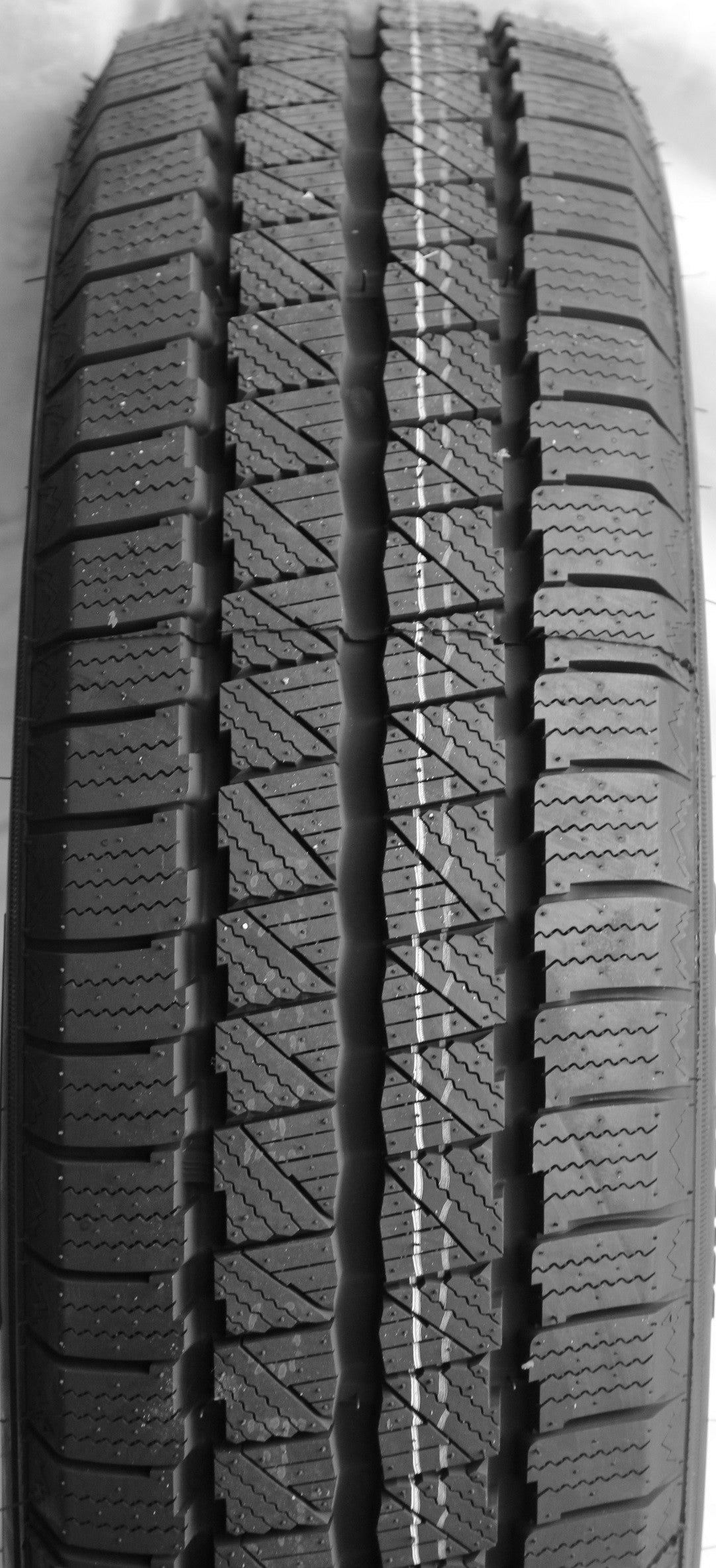 Zeetex WV1000 205/70 R15 106S