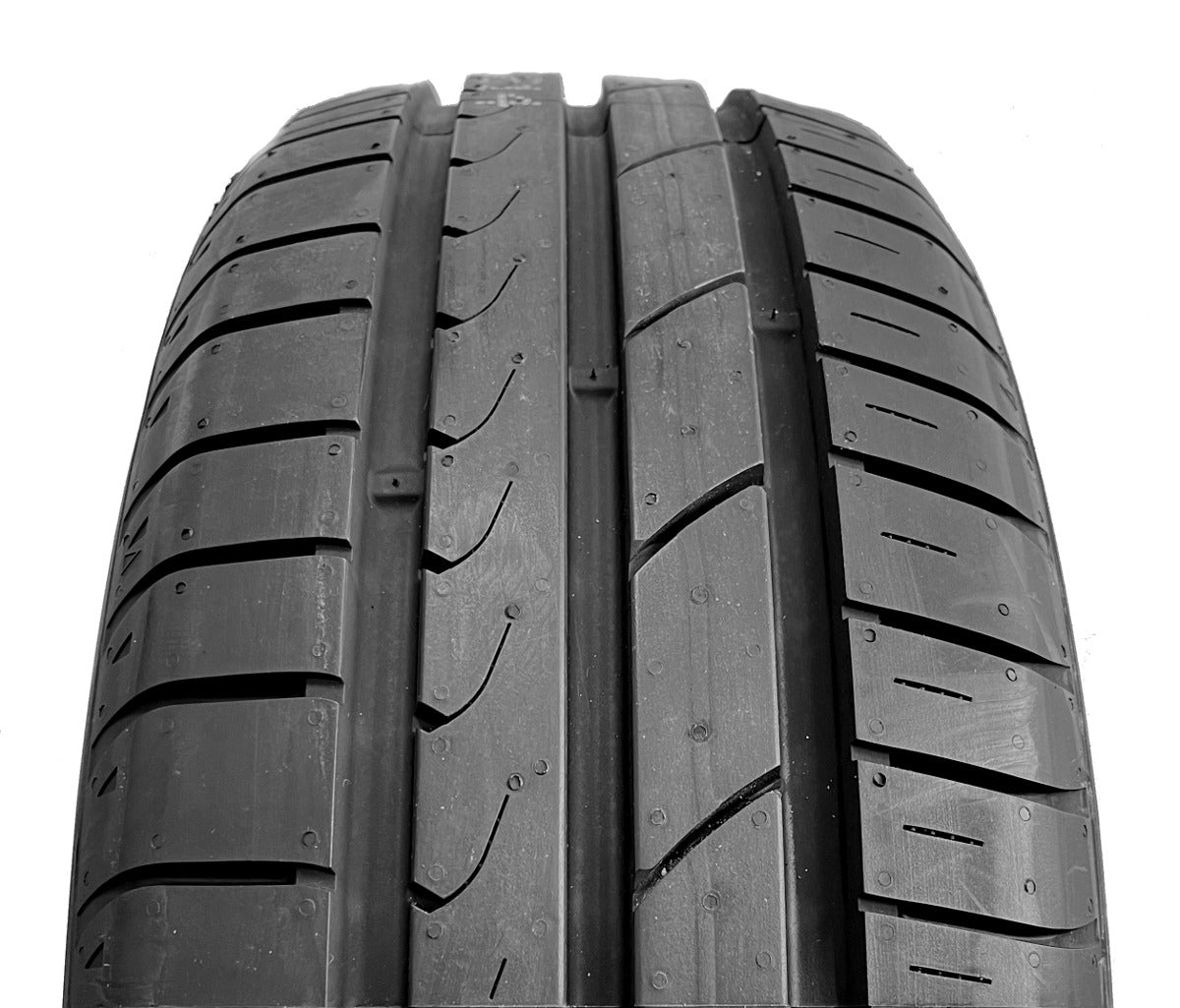 GT-Radial FE2 XL 235/65 R17 108V – Bild 3
