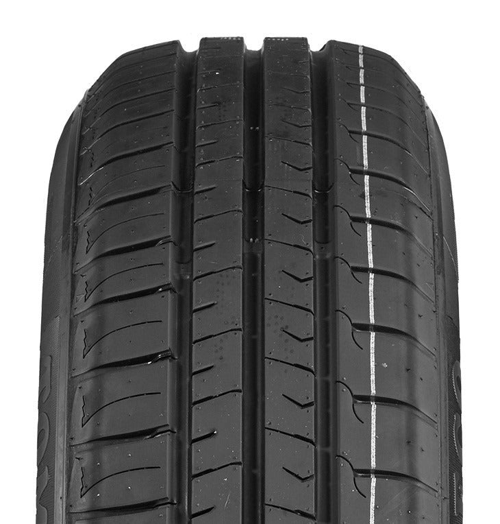 Nereus NS601 245/40 ZR20 99Y