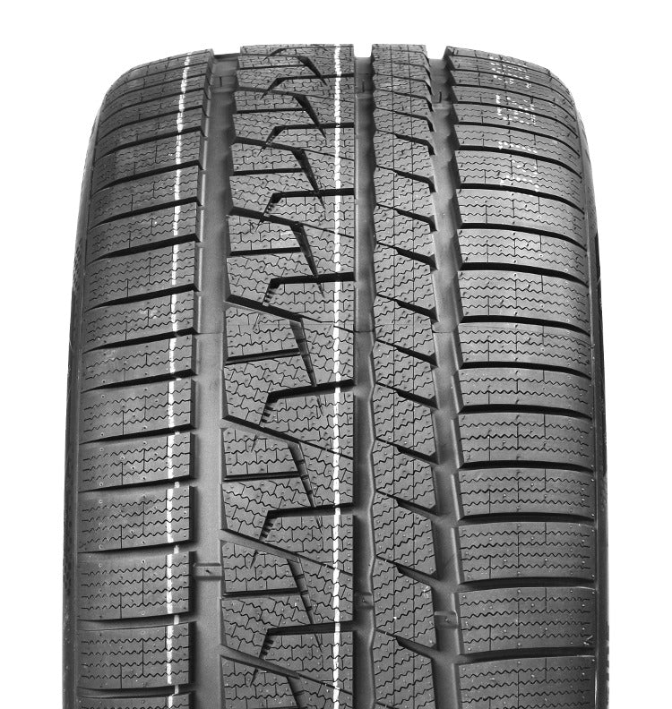 Compasal Winter Blazer UHP 235/45 R18 98V