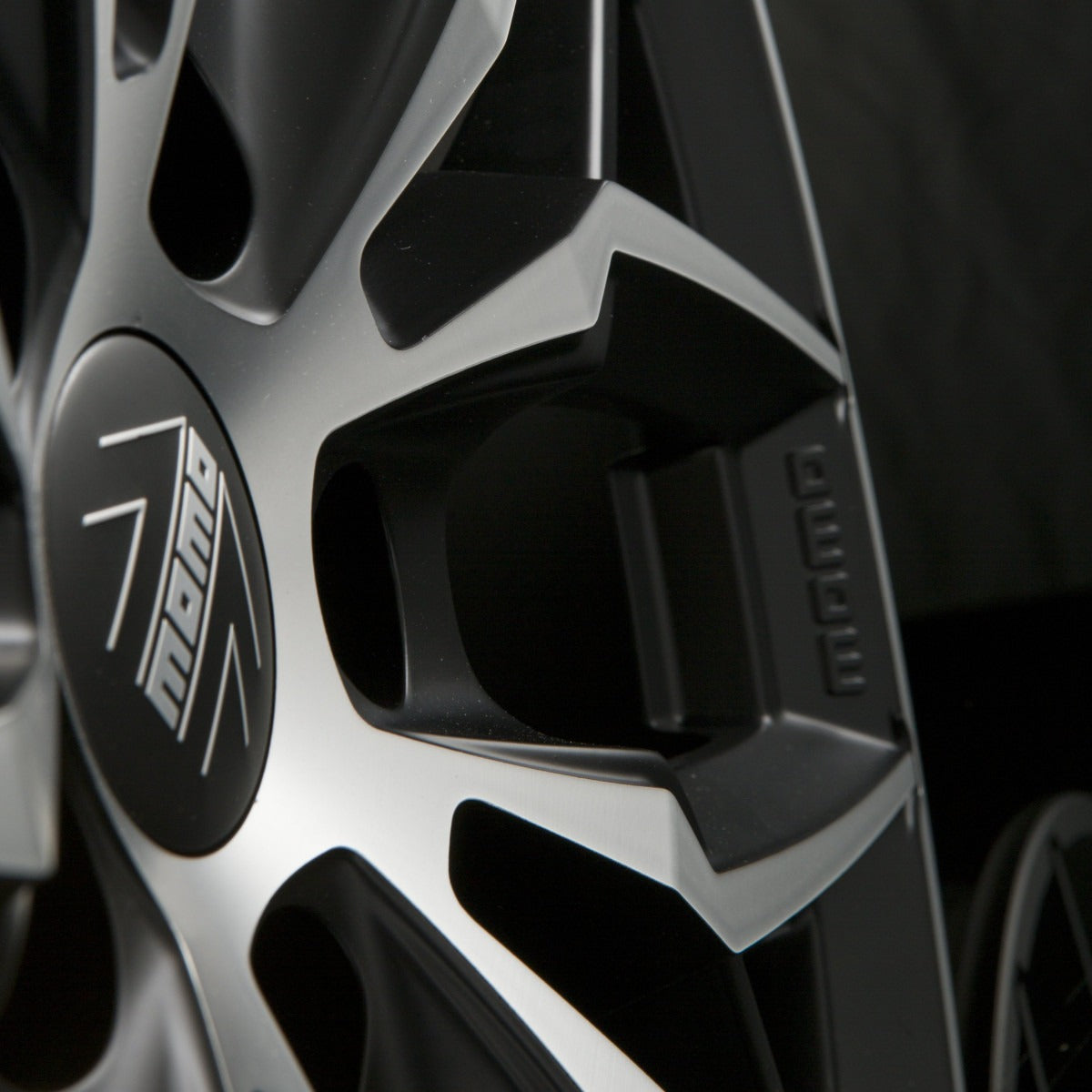 Momo Spider matt black diamond cut Alufelge 10x20 Zoll ET35 LK 5x120 ML72.6 – Bild 6