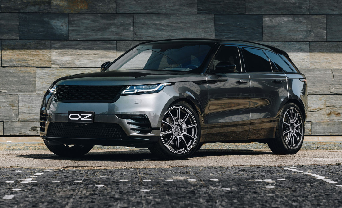 OZ Hyper XT HLT star graphite diamond lip 9x20 ET30 - LK5/112 ML79