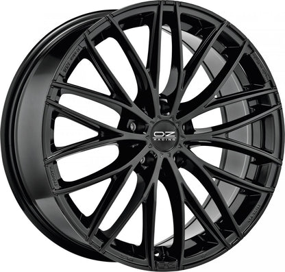 OZ Italia 150 gloss black 8x19 ET45 - LK5/114.3 ML75