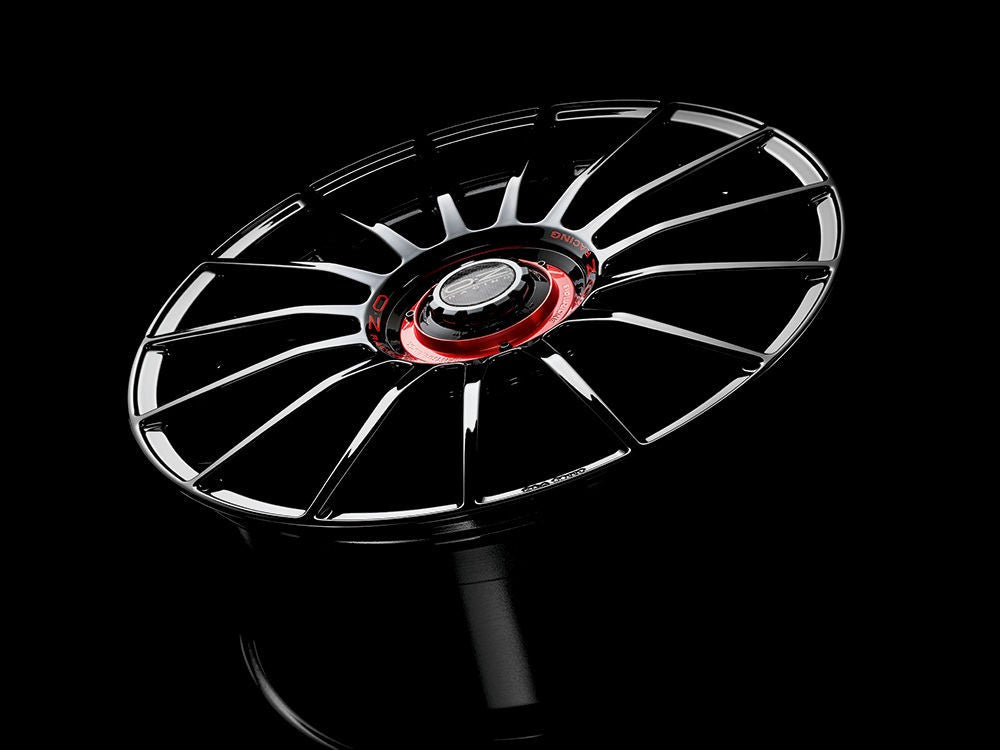 OZ Superturismo Evoluzione gloss black 8x18 ET35 - LK5/112 ML75
