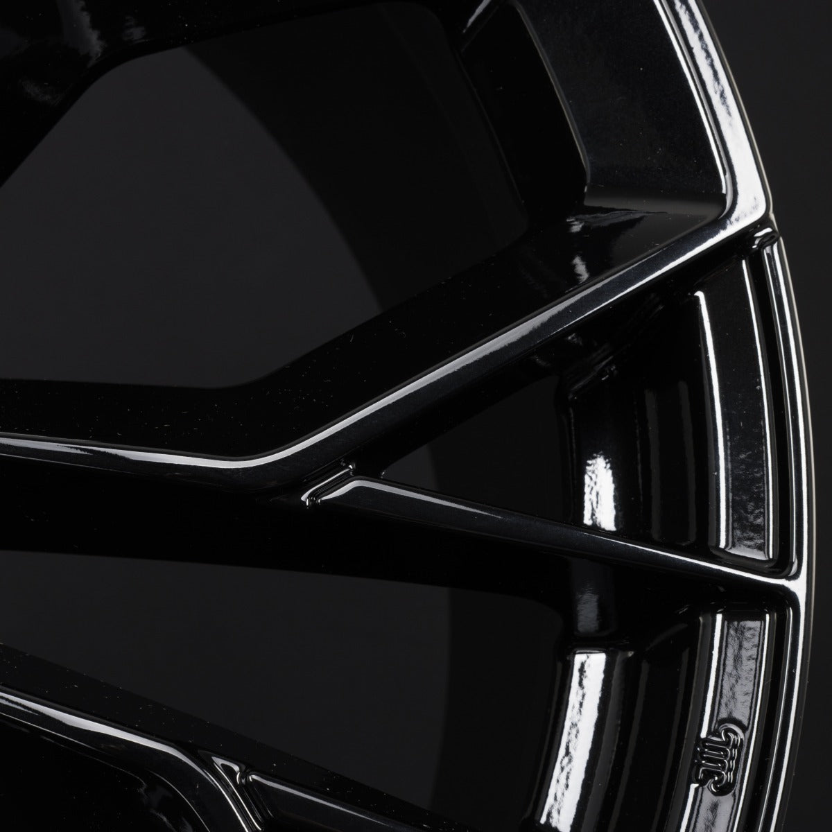 Mak Stilo-D gloss black Alufelge 9.5x19 Zoll ET42 LK 5x112 ML66.6 – Bild 8