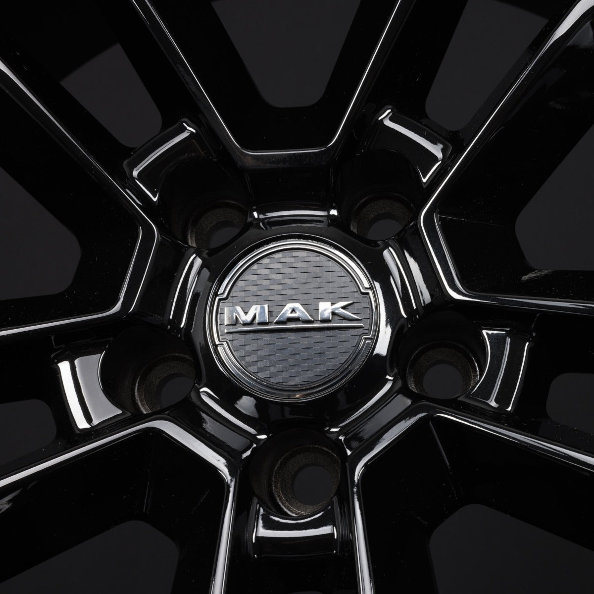 Mak Stilo gloss black Alufelge 7.5x18 Zoll ET45 LK 5x114.3 ML76 – Bild 7