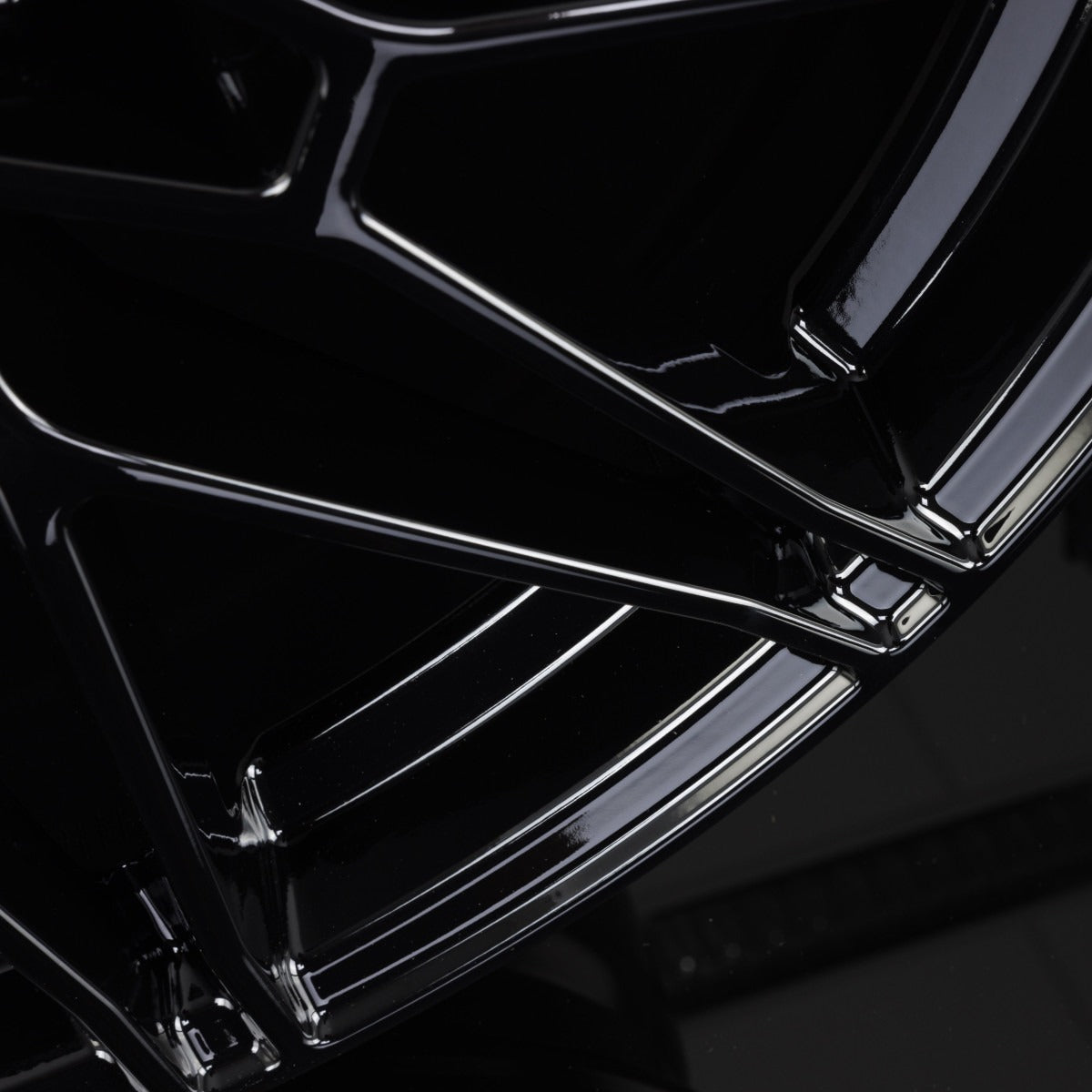 Mak Koenig-D gloss black Alufelge 9.5x19 Zoll ET20 LK 5x112 ML66.6 – Bild 8