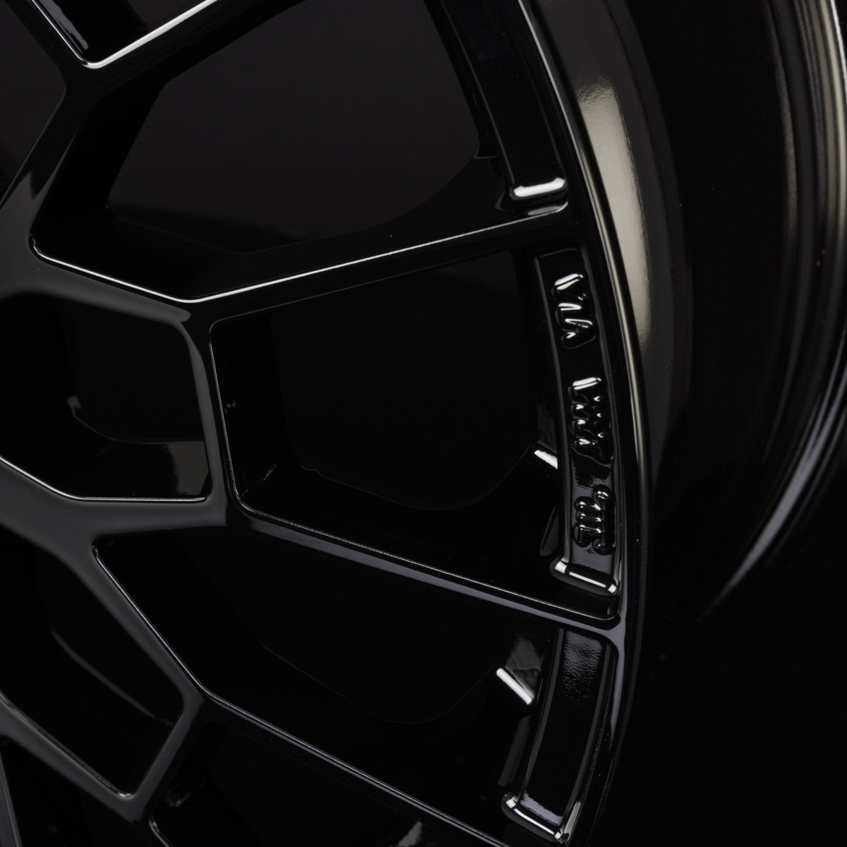 Mak APX gloss black Alufelge 7.5x18 Zoll ET32 LK 4x98 ML58.1 – Bild 8