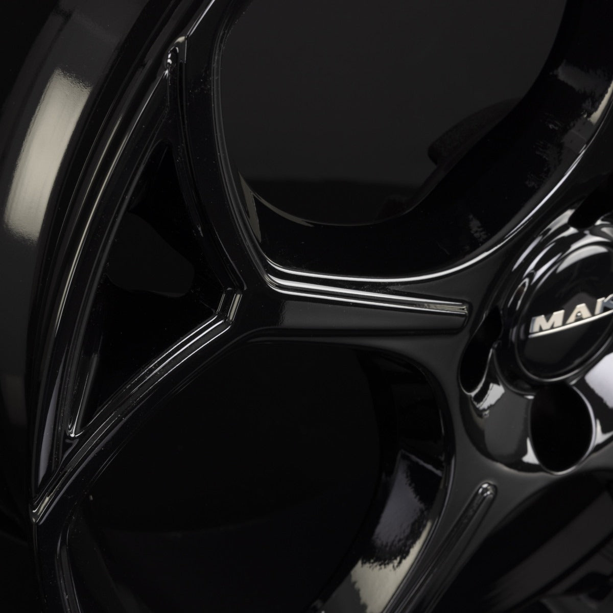 Mak Monza gloss black Alufelge 7x18 Zoll ET35 LK 4x108 ML65.1 – Bild 8