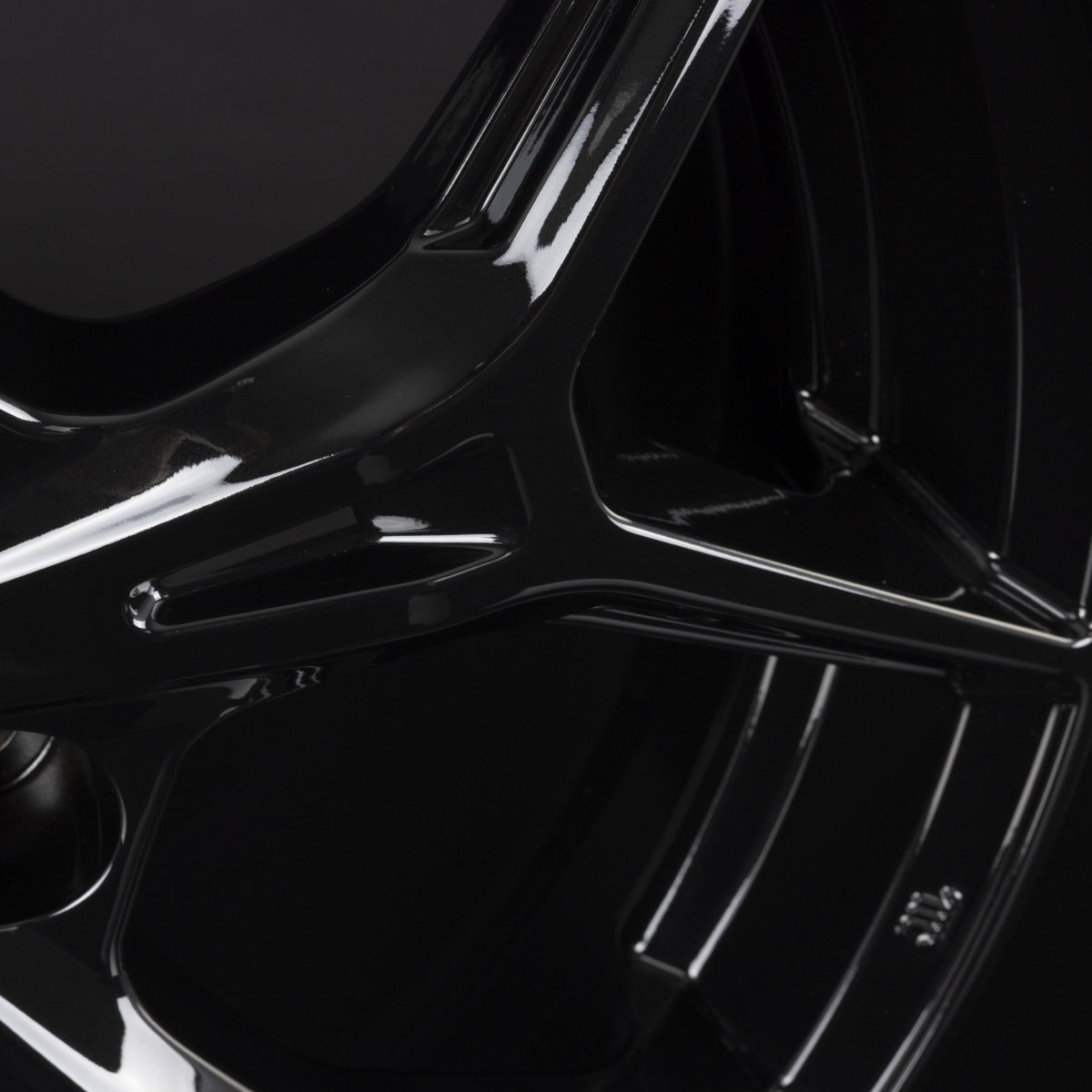 Mak Epica gloss black Alufelge 6.5x18 Zoll ET32 LK 5x114.3 ML66.1 – Bild 7