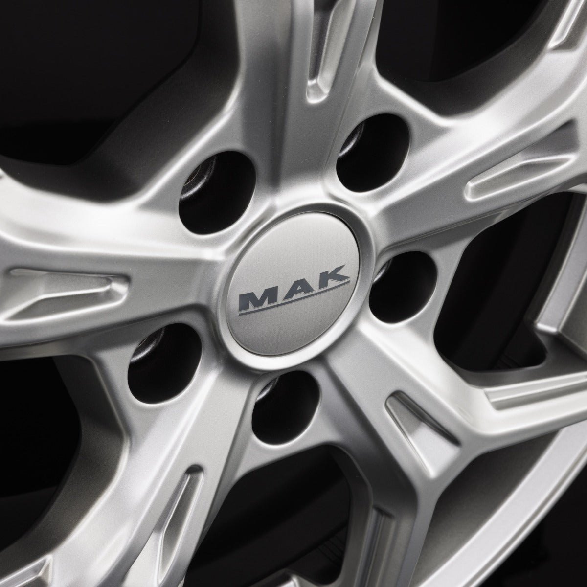 Mak Epica light titan Alufelge 6.5x18 Zoll ET32 LK 5x114.3 ML66.1 – Bild 6