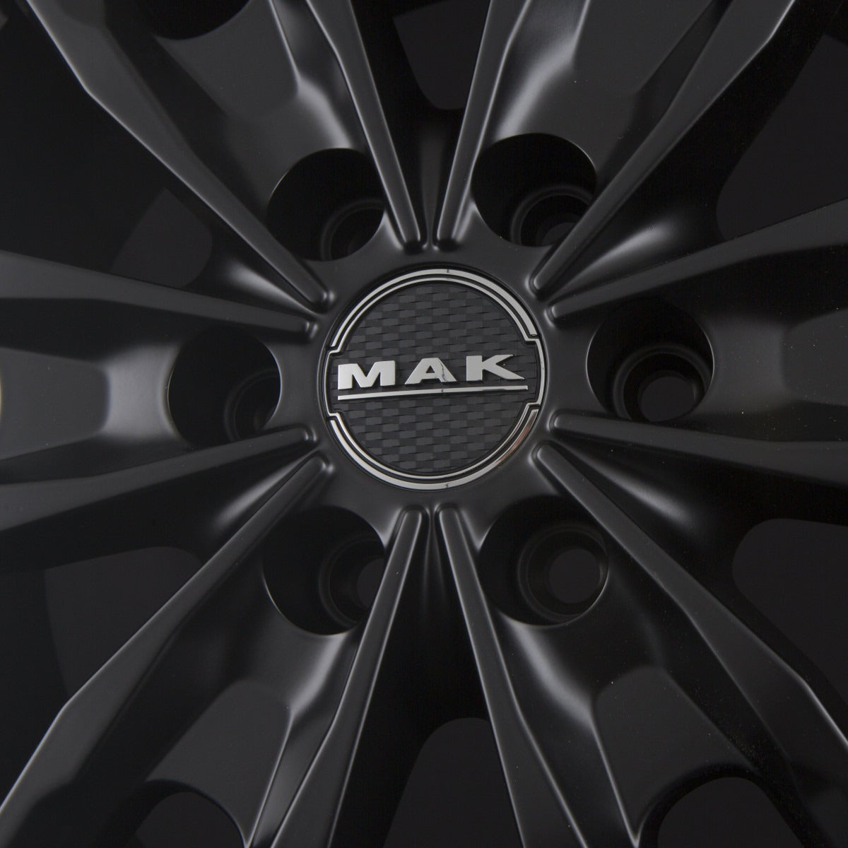 Mak Peak matt black Alufelge 7.5x17 Zoll ET38 LK 6x139.7 ML67.1 – Bild 7