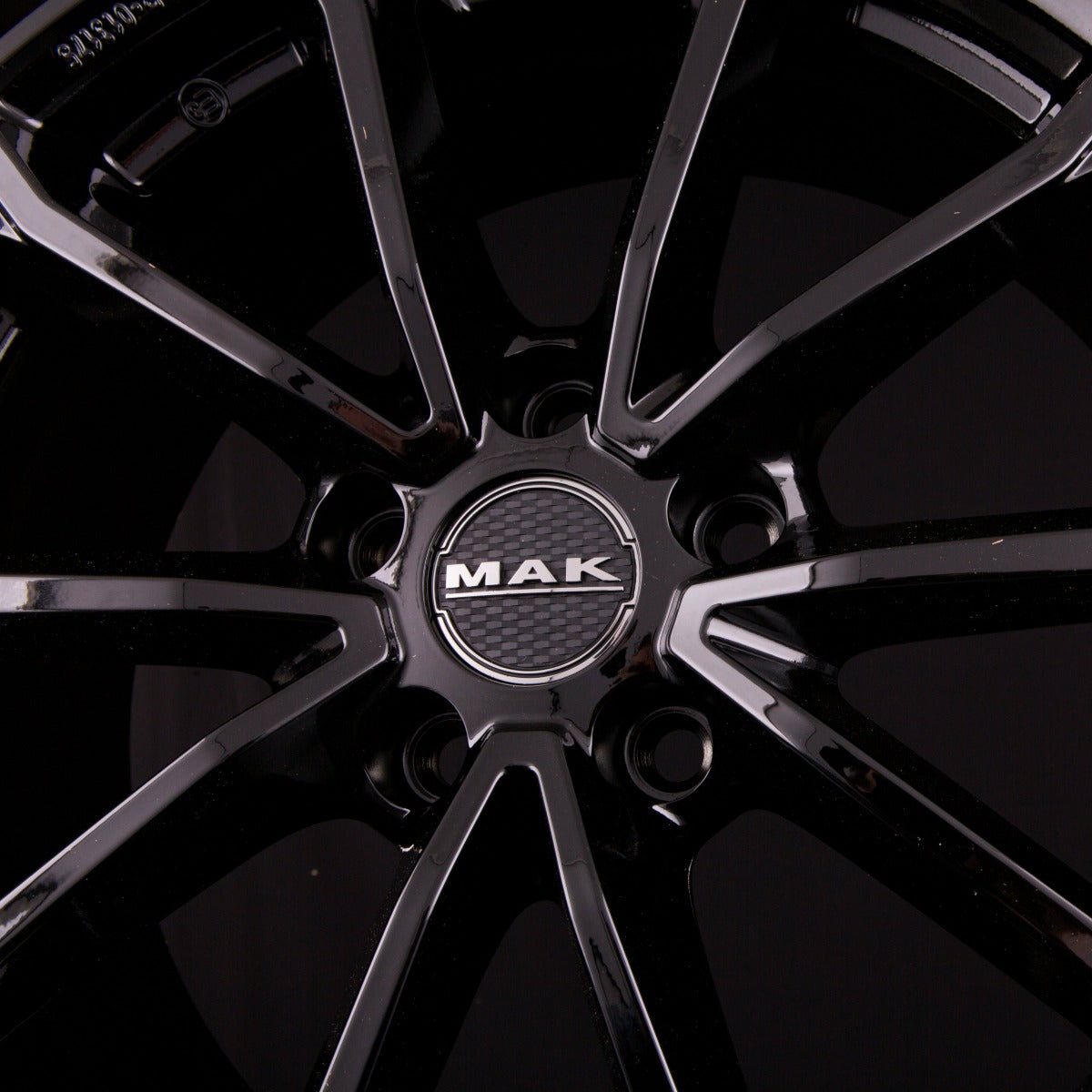 Mak DaVinci gloss black Alufelge 6.5x16 Zoll ET45 LK 5x114.3 ML60.1 – Bild 8